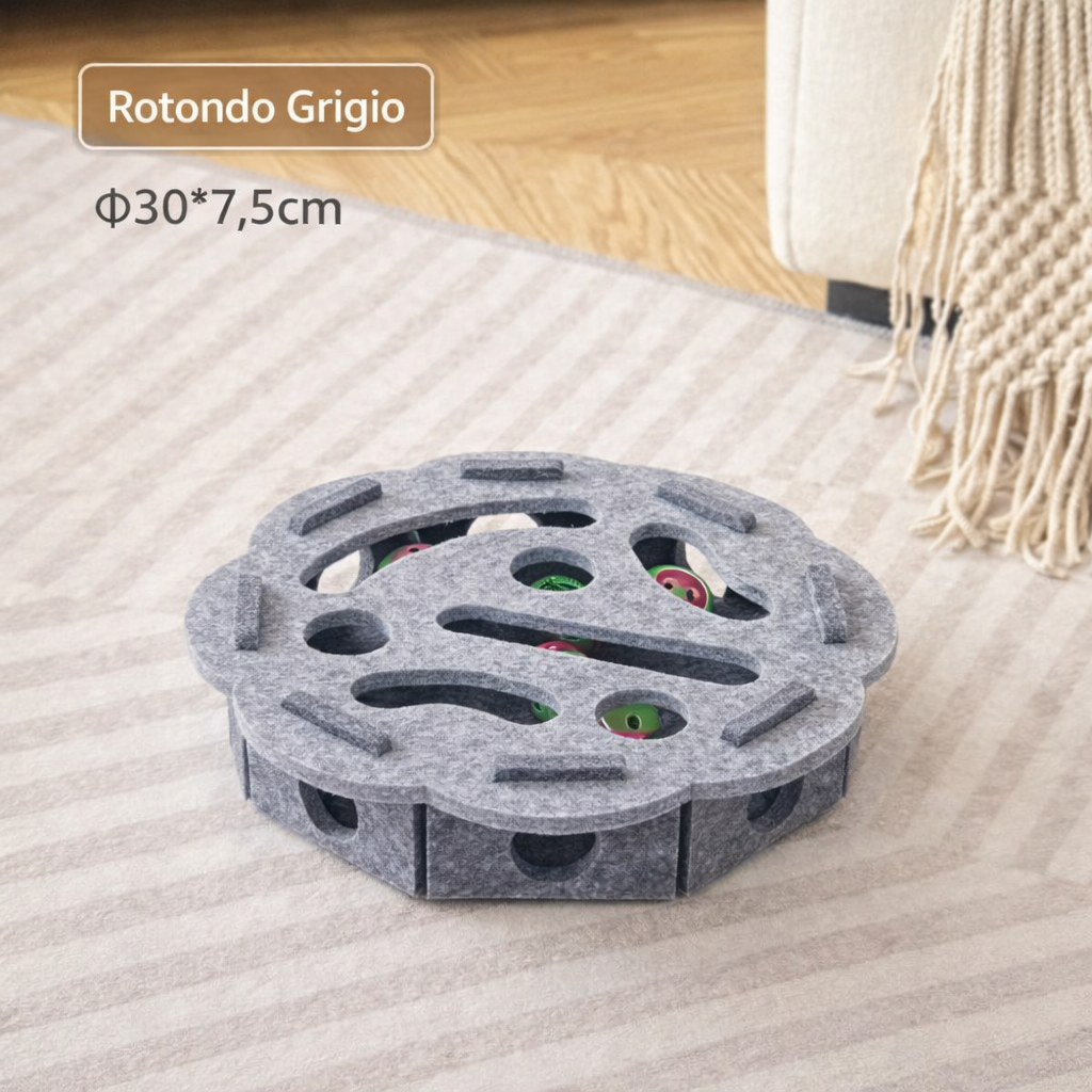 Gioco interattivo a labirinto per gatti. Stimolazione mentale e divertimento